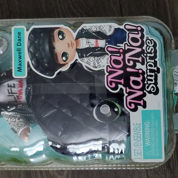 🖤 Na! Na! Na! Surprise Maxwell Dane Glam series Soft Fashion Doll + Pom Purse - Picture 3 of 5